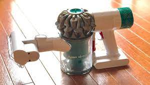 ダイソン v6 コードレス掃除機が ブーン ブーンと断続的に停止する時に 30秒で直す対処法 ダイソン 掃除機 掃除