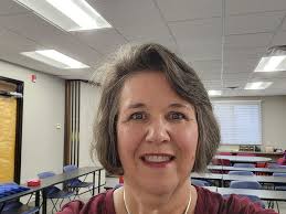 Hi all! . My name is Nicole. I'm new to the group and just wanted to say  hi! I am a single mom of 4 teens. Yes, that makes me a warrior.