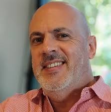 What websites or applications can be used to learn about concert activities  in Queretaro and buy tickets in advance?