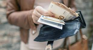 Indice dei contenuti 1 l'anagrafe dei conti correnti 2 il limite non vale quindi il limite dei 2. Limite Contanti Prima A 2 000 E Poi A 1 000 Euro Ecco Le Date Da Segnare