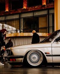 Image result for Beige Jantes 1988 ARO