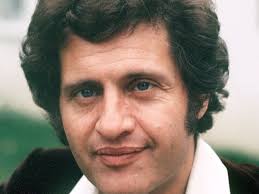 Less than four years later, they were amicably divorcing. Joe Dassin Le Recit Des Dernieres Heures Avant Sa Mort Tele Star