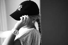 Pin By Emily Guhde On But What Shall I Wear Fashion Hat Hairstyles Sport Street Style