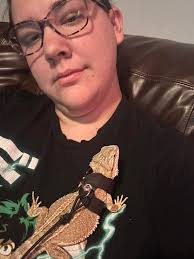 My 4th day with my new kid. Hes beautiful but still slightly paranoid to  handle him/her.