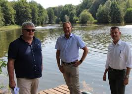 Vier Beluftungsanlagen Zwischen Dem Alten Garten Und Dem Lakeside Inn Sauerstoff Soll Fische In Der Stever Retten Haltern