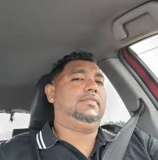 FULL STEALTH! Hyundai H-100 Audio System Upgrade! 😎 The seat fits  perfectly original with no modifications! 😎 System includes: 1- Soundfire  SM8 8" Subwoofer in custom enclosure! 🔊 1 Elektra a100.4 800