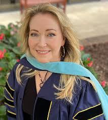 Amy Cale's Instagram, Twitter & Facebook