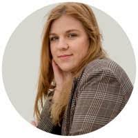 Deb Schulz's Instagram, Twitter & Facebook