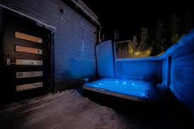 Mökki porealtaalla tai paljulla Leviltä: Edulliset mökit