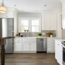 White kitchen with edgy color. 75 Beautiful Small White Kitchen Pictures Ideas June 2021 Houzz