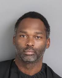 Union man accused of pepper spraying, robbing another man