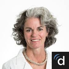 Elizabeth Albertson's Instagram, Twitter & Facebook