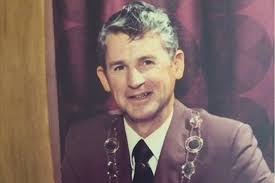 Former Surrey mayor Bill Vogel dead at age 87