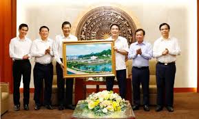 Trưởng ban dân vận tỉnh ủy; Ä'oan Can Bá»™ Lanh Ä'áº¡o Tá»‰nh SÆ¡n La ThÄƒm Va Lam Viá»‡c Táº¡i Tá»‰nh Cá»•ng Thong Tin Ä'iá»‡n Tá»­ Phu Thá»