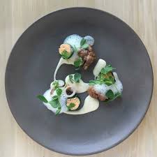 Shrimp Mousse Sweetbreads Cooked In Beeswax Popcorn Puree And Yuzu Kosho Milk Credit Commonwealth Sf Shrimp Mou Michelin Food Pretty Food Beautiful Food