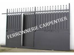 Portail Fer Rose Coulissant Avec Portillon Incorpore 3 00m Portail Portail Maison Portail En Fer