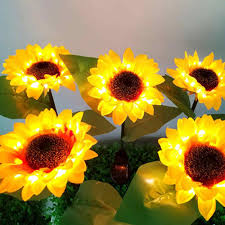 Saat ini, bunga kuning dimaknai sebagai pembawa kabar baik, harapan baik, dan kebahagiaan. Lampu Solar Led Bunga Matahari Bentuk Lampu Outdoor Bunga Jalur Lampu Kuning Rumput Lampu Untuk Taman Led Lampu Malam Aliexpress