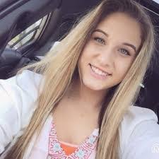 Tara Sturgeon's Instagram, Twitter & Facebook