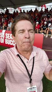 The great Rays Radio's Andy Freed returns. 2 years after losing his radio  partner Dave Wills how is Andy doing? Plus my daughter's got a car! On The  Rock Stops Here Podcast.