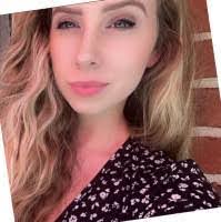 Anne Beman's Instagram, Twitter & Facebook