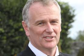 I shed a stone in sauna suit', says Rose host Daithi