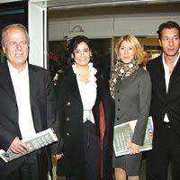 Mustafa denizli 2011 yılında evlenmişti. Mustafa Denizli Acilisa Ailesi Ile Katildi Trendus Com
