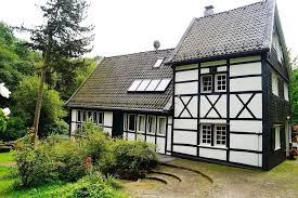 Sie suchen ein haus zum kauf in solingen? Haus Zum Verkauf Kotzerter Str 00 42719 Solingen Wald Mapio Net