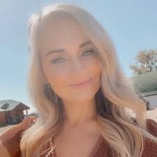 Miranda Lowman (@lowmanjoe)