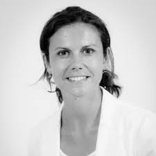 Après deux années de classe préparatoire intensives, exigeantes, parfois  épuisantes, mais surtout profondément formatrices, je suis très fière de  vous annoncer mon admission au Programme Grande École…