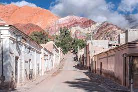 Quiet, sunny place out in a green valey, at 20 min. Ab Salta Tagestour Nach Humahuaca Getyourguide
