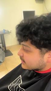 High drop with a slight trim🤏🏿#pov#barberlife#barbershop #barberlife  #richbarber #barbertok #barberclips #barberpictures  #barberclips💈🔝💈🔝💈🔝💈🔝💈🔝