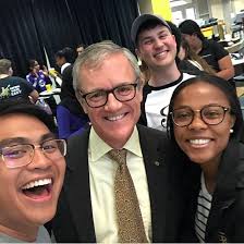 President Whittaker Meets With Students At "Coffee and Conversation" Event  — KnightNews.com