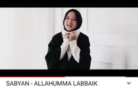 Fungsi kalimat dalam bahasa arab kalimat berfungsi membangun sebuah jumlah atau syibhu jumlah untuk menyampaikan suatu maksud atau tujuan. Review Single Ke 2 Sabyan Gambus Allahumma Labbaik Halaman 1 Kompasiana Com