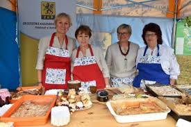 Pomysły na pyszne i łatwe obiady, śniadania i kolacje. Dzien Dobry Tvn Goscil W Pow Koscierskim Halina Roginska I Barbara Salata Piekly Tradycyjne Paczki Koscierzyna Nasze Miasto
