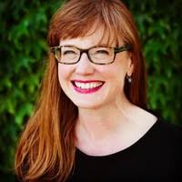 Erin Dineen's Instagram, Twitter & Facebook