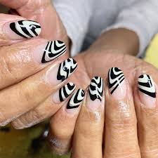 Abstract designs looks good in almost every combination but. Black And White Nail Art Trend Popsugar Beauty