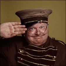 Strange but true: Comedian BENNY HILL was named after his father, ALFRED  🧐🙄 He used the stage name Benny Hill as tribute to comedian Jack Benny 😎  Benny Hill's birth name was