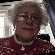 Colette Ratliff's Instagram, Twitter & Facebook