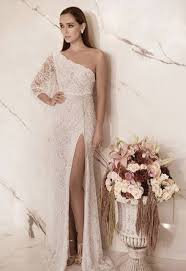 Derin Yirtmacli Dekolteli Gelinlik Modelleri Weddingdresses Bride Fashion Trends Gelin Koleksiyonu The Dress Nedime Giysileri