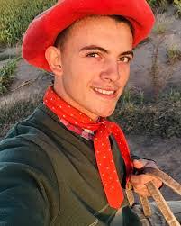 Nicolas Castaneda's Instagram, Twitter & Facebook