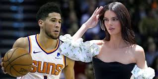And while he is already winning on court, he seems to be doing brilliantly off it too. Kendall Jenner Y Devin Booker Ya No Se Esconden Y Tontean Publicamente Bekia Actualidad