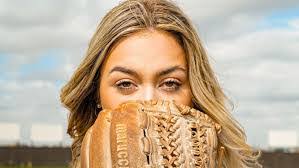 Sam Landry's Instagram, Twitter & Facebook