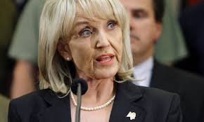 Arizona legislature sends 'anti-gay' bill to Republican governor Jan Brewer 