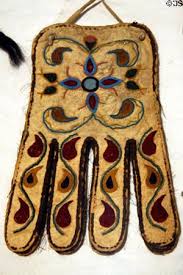 Cree Octopus Bag C1860 At Montana Historical Society Museum Helena Mt Octopus Crafts Native American Beadwork Native American Art