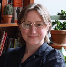 Jess Savage's Instagram, Twitter & Facebook