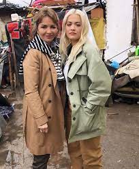 Finding out rita ora isn't black at all and both of her parents are white albanians is so trippy. Rita Ora Buys Parents A Mansion In Kosovo Entertainment Emirates24 7