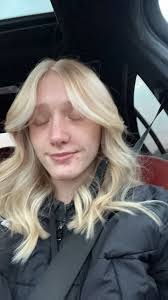 Ariel Shivers's Instagram, Twitter & Facebook