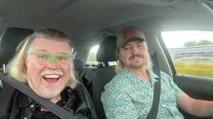 Mijn zoon Thomas zong gisteravond de sterren van de hemel tijdens het  programma DNA Singers. Wat ben ik trots op hem!❤️ Hadden jullie het goed  geraden?