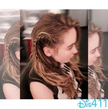 Browse millions of popular hollywood wallpapers and ringtones on zedge and personalize your phone to suit you. Photo Sabrina Carpenter S Cute Girl Meets World Hairstyle November 19 2014