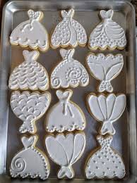 So we recommend erring on the side of do i need special tools to decorate the cookies? Iced Wedding Dress Sugar Cookies Beneath The Crust